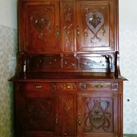 Vetrinetta in legno intagliato a mano del 1800