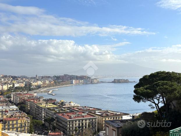 5 LOCALI A NAPOLI