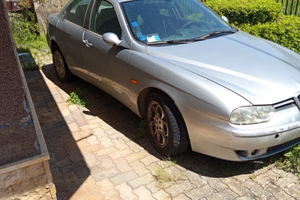 Vendita per pezzi ricambio