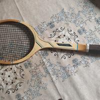 racchette da tennis e bauli per moto 