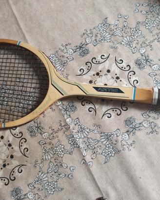 racchette da tennis e bauli per moto 