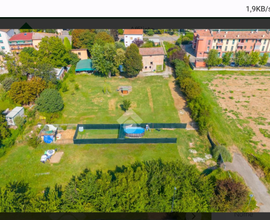 Terreno e casa di campagna