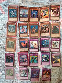 Lotto carte YU-Gi-Oh! 654 carte