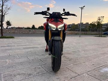 DUCATI STREETFIGHTER V2 S