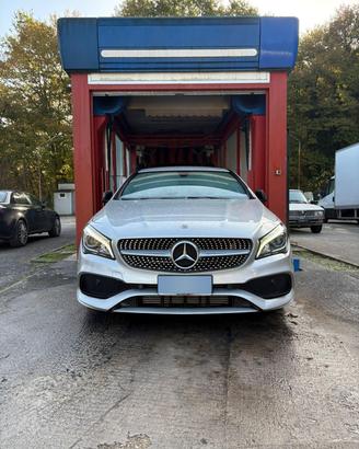 Mercedes sportiva 