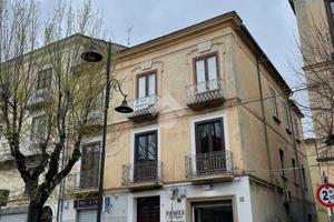 6 LOCALI A CASTROVILLARI