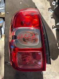 Fanale Faro Posteriore sinistro Dacia Duster
