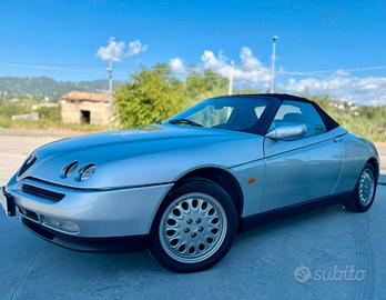 Alfa Romeo GTV Spider 2.0i 16V Twin Spark cat L