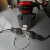 porta targa e casco integrale. 