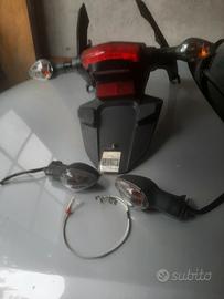 porta targa e casco integrale. 