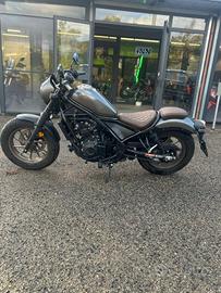 HONDA CMX 500 Rebel .