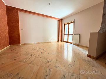 4 LOCALI A TRANI