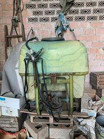 Pompa cardano per vigneto
