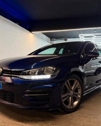 Volkswagen Golf 1.6 TDI 115 CV 5p. R-Line