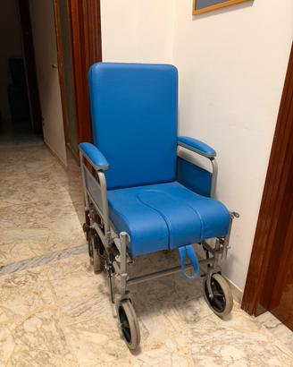 Sedia a rotelle anziani o disabili