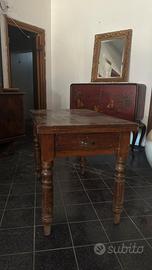 tavolo a libro con gambe tornite di fine ‘800