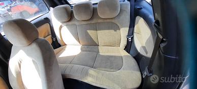 LANCIA YPSILON 2004 - TAPPEZZERIA