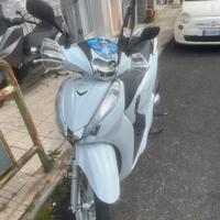 Honda sh 300 abs 2020