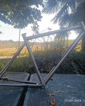 Telaio in titanio Gravel (leggere bene)