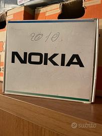 NOKIA 2010 con scatola originale