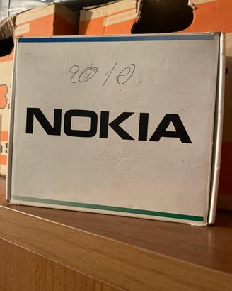 NOKIA 2010 con scatola originale - vintage anni 90