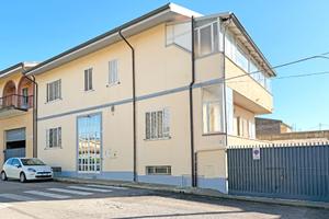 Bifamiliare piano terra con cantina e posto auto