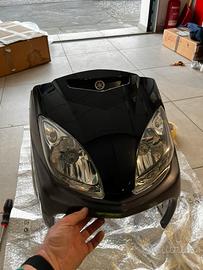Muso completo di faro Yamaha xmax 125/250