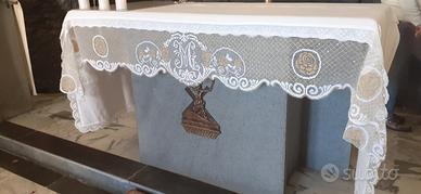 Balza per altare con stemma Mariano a filet modano