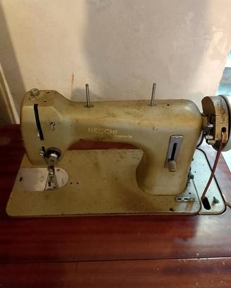 macchina per cucire  Necchi Esperia anni' 50