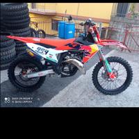 KTM da competizione praticamente nuova
