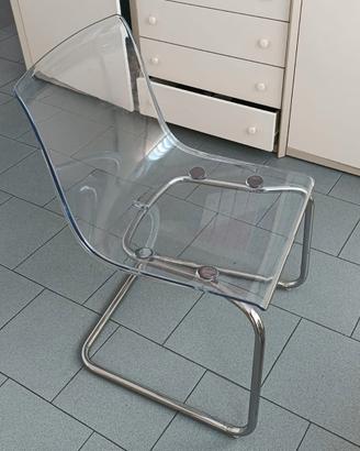 sedia trasparente 