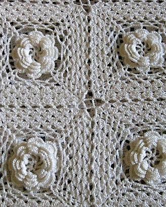 Coperta all'uncinetto incompiuta