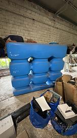 Cisterna serbatoio acqua in plastica 2000 litri