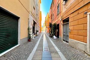 2 LOCALI A SPOTORNO