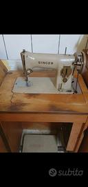 Macchina da cucire vintage Singer anni 50/60