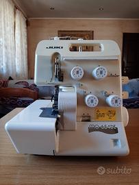 macchina taglia e cuci Juki