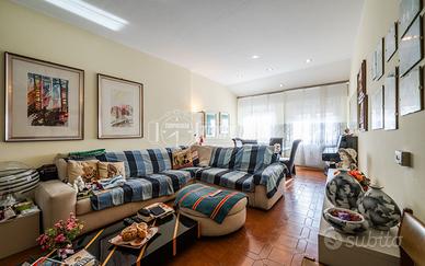 Appartamento a Correggio Piazza Garibaldi 4 locali