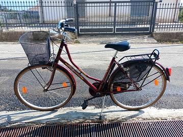 bicicletta donna rossa marca Hollywood  26'