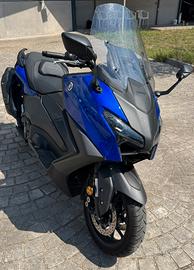 T Max 560