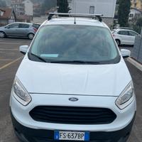 Ford transit courier