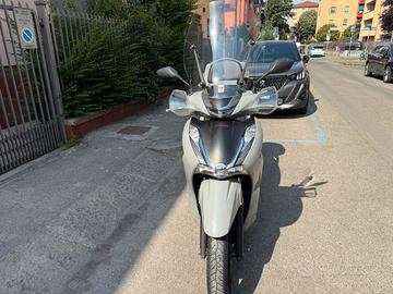 Honda SH 350 Sport