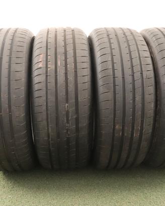 Gomme Goodyear Eagle F1 235 55 19 estate