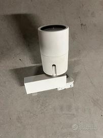 Faretti con binari bianchi per negozio/ufficio