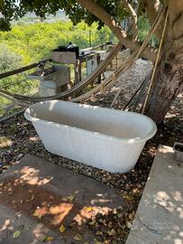 Vasca in cemento graniglia