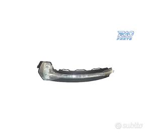 FANALE DIREZIONALE SINISTRO PER SPECCHIO AUDI A3 1