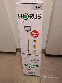 faro led con treppiede 62681