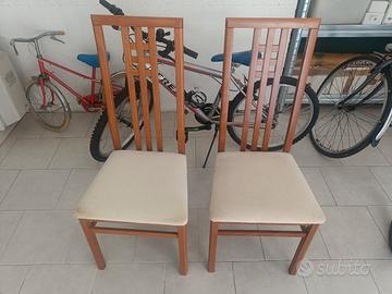 tavolo con 2 sedie 