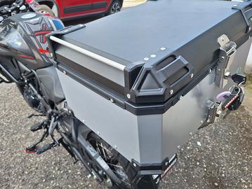 bauletto moto 65 LT utile per 2 caschi integrali