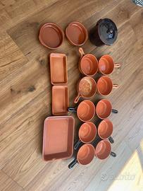 Set di terracotta per cucinare