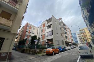 5 LOCALI A TORRE DEL GRECO